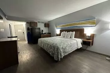 ホテル Hometowne Studios By Red Roof & Conference Center Cortland