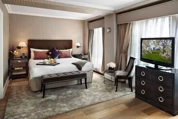 酒店 Plaza Athenee