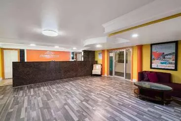 فندق Howard Johnson By Wyndham Atlanta College Park