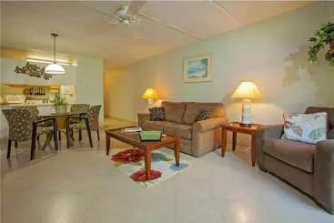 Отель Kihei Akahi Condos