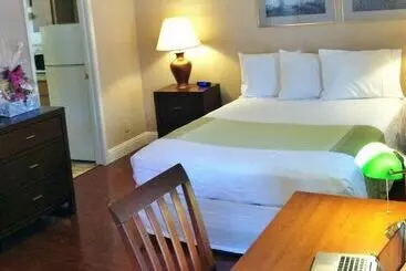 ホテル Mariani's Inn