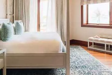 هتل Montage Kapalua Bay