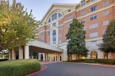 فندق Doubletree By Hilton Atlanta   Roswell