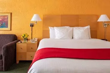 בית מלון כפרי Ramada By Wyndham Tucson