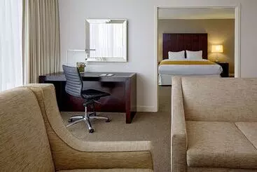 Doubletree By Hilton Hotel Houston   Greenway Plaza