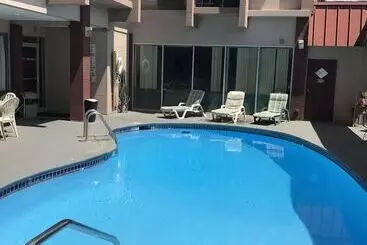 هتل Fairbridge Inn & Suites   Lewiston