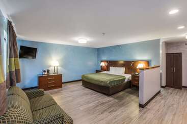 בית מלון כפרי Quality Inn Atlanta Airport Central