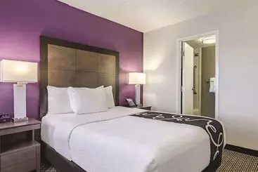 شاليه La Quinta By Wyndham Warwick Providence Airport