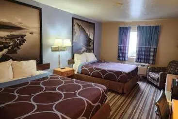 مُتل Grizzly Inn