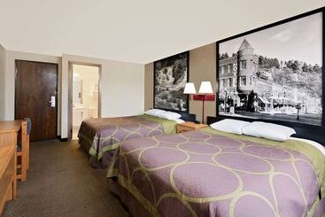 فندق على الطريق Super 8 By Wyndham Spearfish