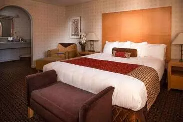 Отель Menlo Park Inn