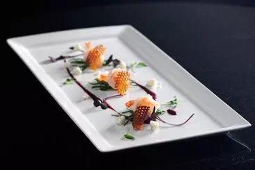 The Raphael Hotel, Autograph Collection