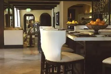 ホテル Westlake Village Inn