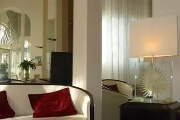 酒店 Hôtel Radio   Teritoria