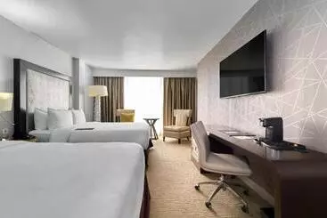 Hotel Renaissance Panama City