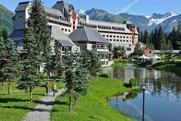 בית מלון כפרי Alyeska Resort