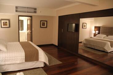 Hotel Yacht & Golf Club Paraguayo, A Tribute Portfolio Resort