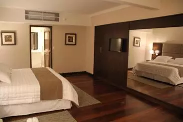 هتل Yacht & Golf Club Paraguayo, A Tribute Portfolio Resort