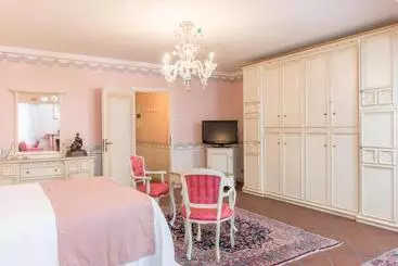 Duchessa Isabella Collection By Uappala Hotels