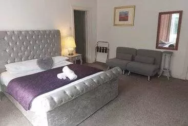 Отель Royal Marine