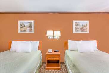 호텔 Days Inn By Wyndham Bishop