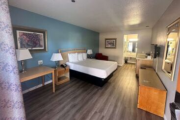 Отель Days Inn By Wyndham Rocklin/sacramento