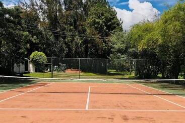 La Mirage Garden Hotel & Spa