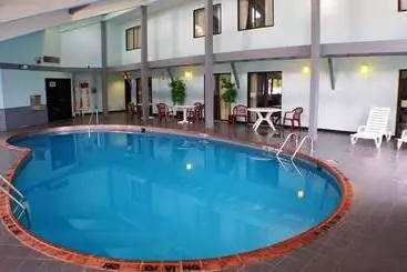 בית מלון כפרי Pictured Rocks Inn And Suites