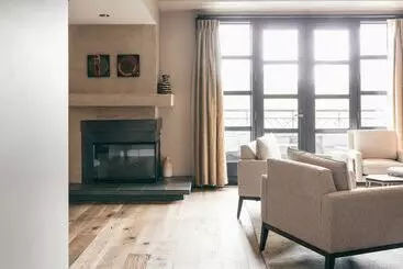 Отель Bellevue Club