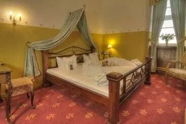 בית מלון כפרי Burg Trendelburg