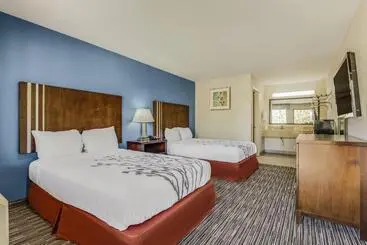 Hotel Econo Lodge Inn & Suites