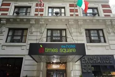 هتل The  At Times Square