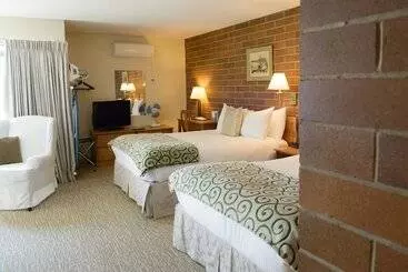 酒店 Driftwood Inn