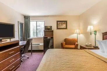 בית מלון כפרי Quality Inn Pell City I20 Exit 158