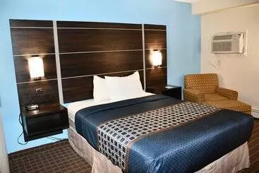 Отель Stillwater Inn & Suites