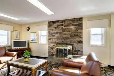 هتل West Springfield Hwy 5