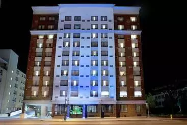 Sandman Hotel & Suites London Downtown