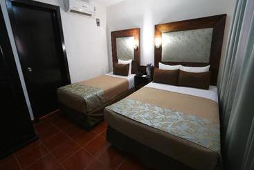 Hotel Carmen Caballero