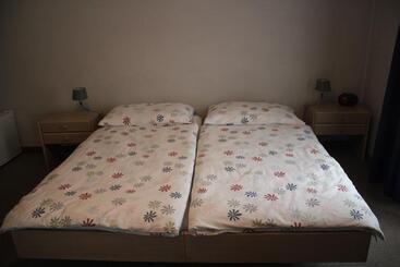 Отель Garni Bar Sport