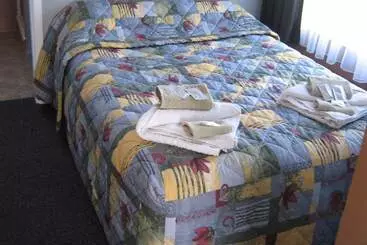 Sierra Beachfront Motel