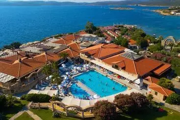 בית מלון כפרי Club Resort Atlantis