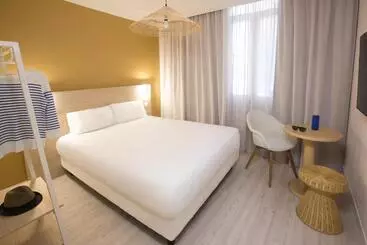 Отель Hôtel Life Marseille Vp   Vieux Port