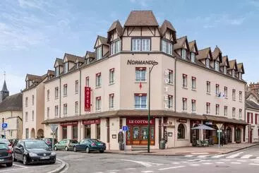 Отель Normandy