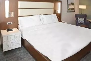 هتل Four Points By Sheraton Fayetteville Fort Liberty