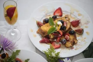 فندق The Outlook Inn