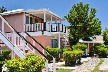 Catamaran Hotel Marina