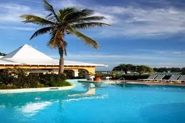 Hotel Grotto Bay Beach Resort