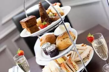 Отель The Imperial Crown