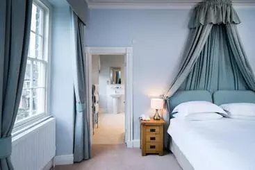 Отель The Swan At Hay