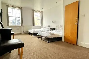Somerset Hotel Baker Street London